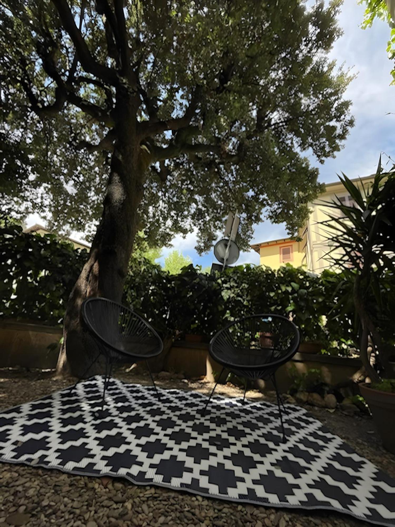 Relax In San Frediano Con Giardino Apartment ฟลอเรนซ์ ภายนอก รูปภาพ